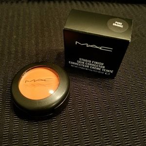 MAC Studio Finish Skin Corrector Orange-- NEW